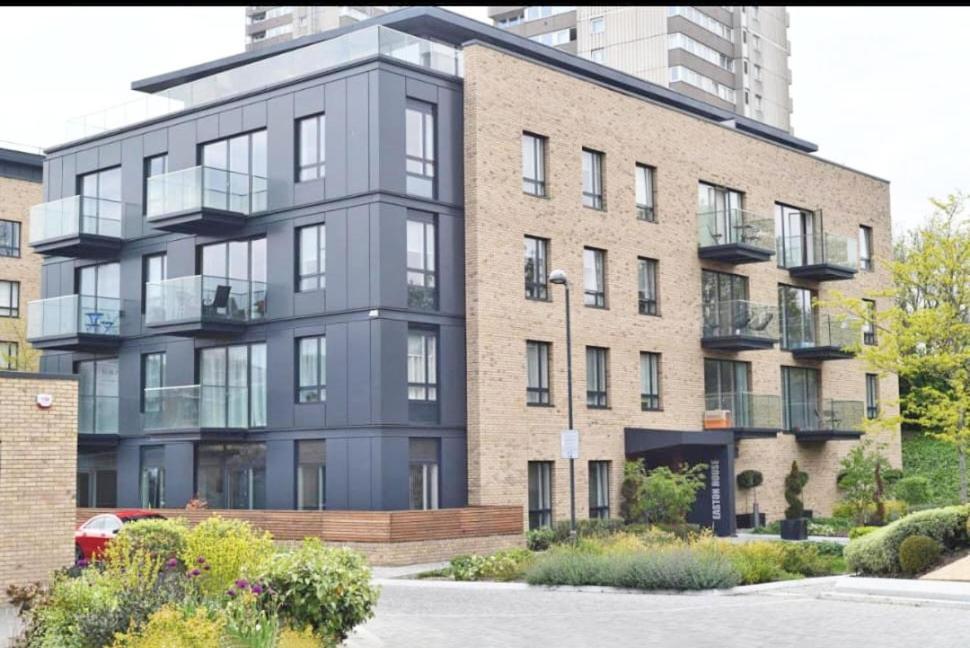 Grand Kew Gardens Apartamento